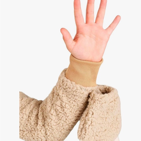 Sloth onesie/costume size large - brand new! Very soft - Picture 3 of 5